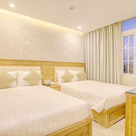 Sea Castle Hotel Danang Bagian luar foto