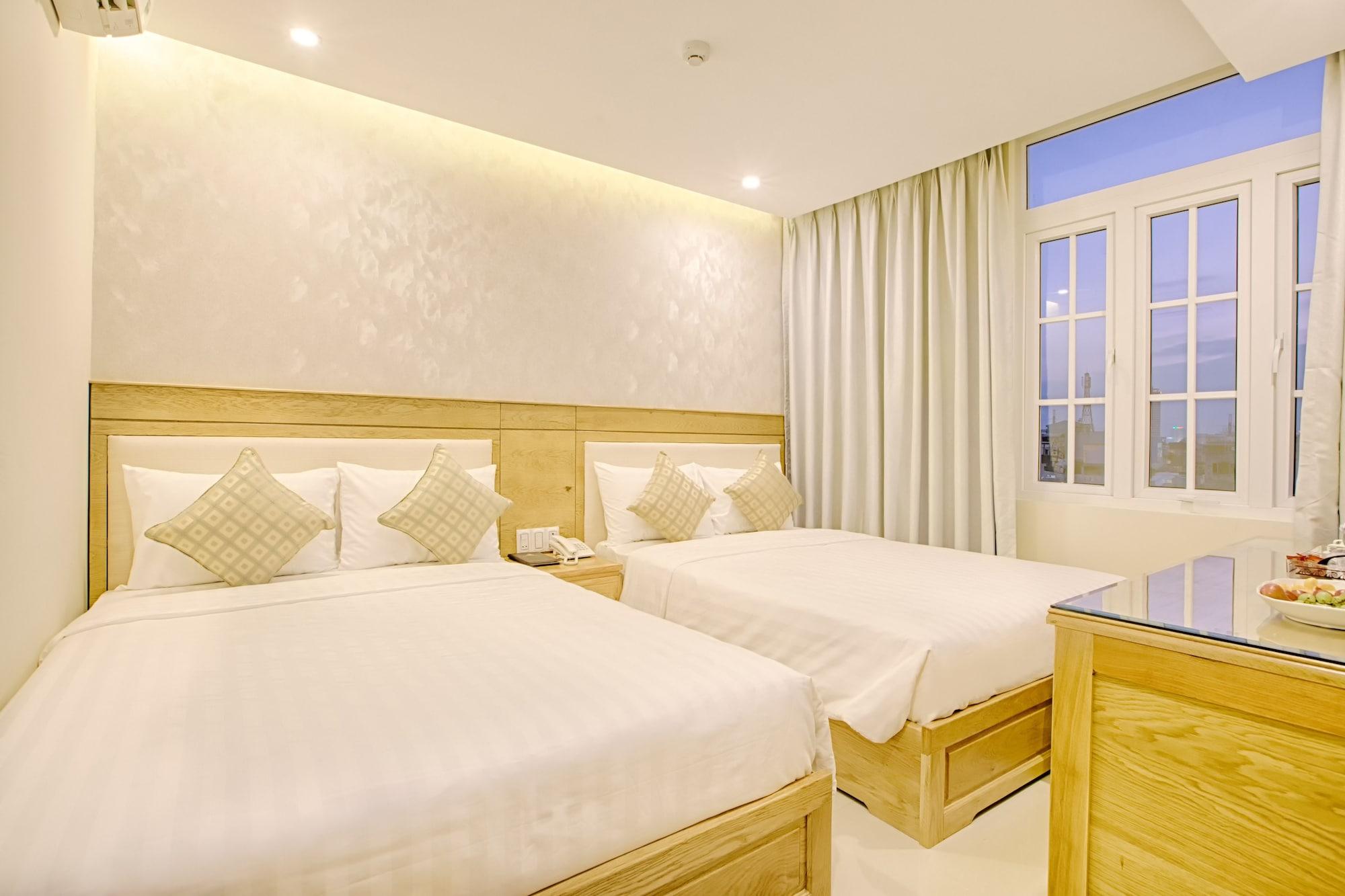 Sea Castle Hotel Danang Bagian luar foto