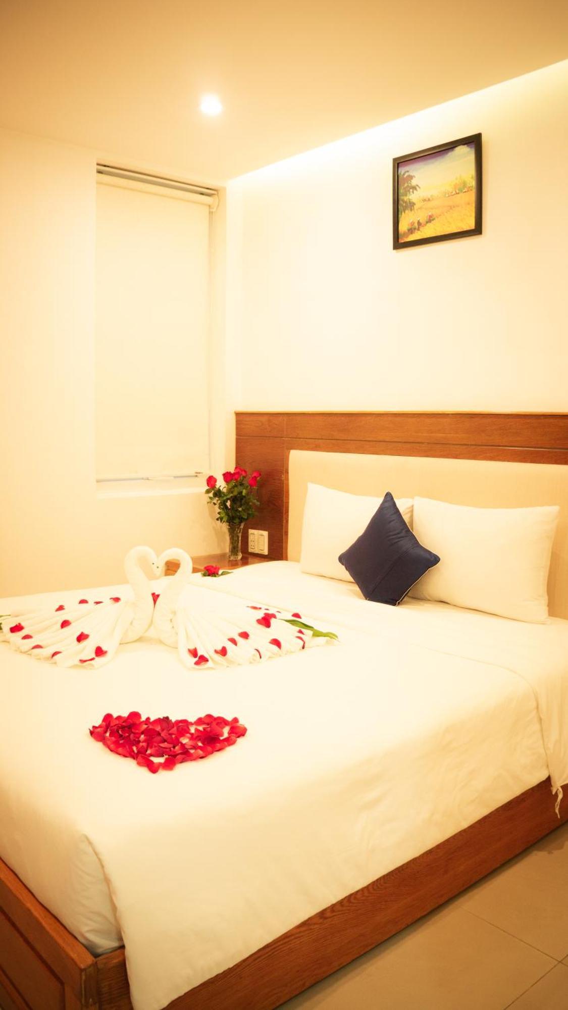 Sea Castle Hotel Danang Bagian luar foto