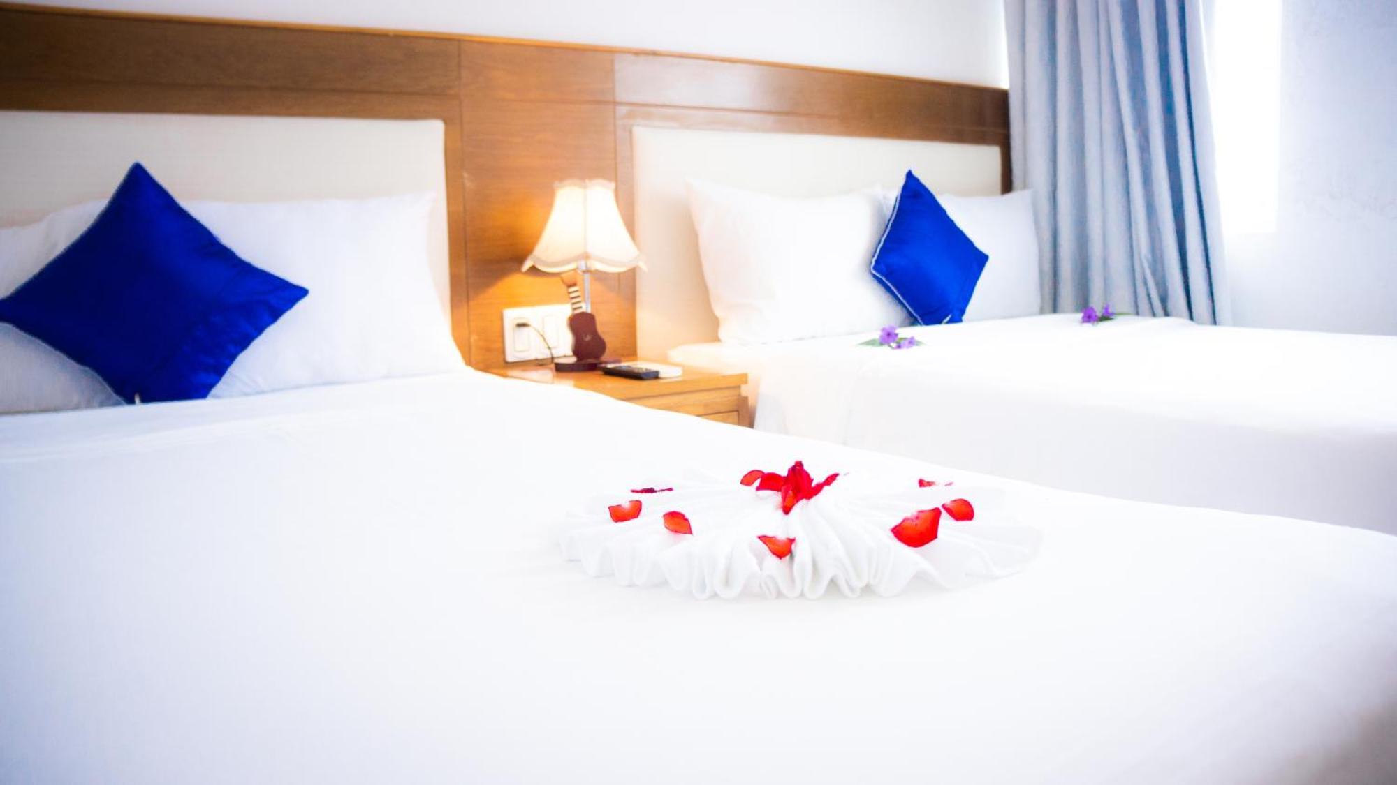 Sea Castle Hotel Danang Bagian luar foto